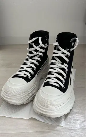 Alexander McQueen 하이컷 스니커즈 37