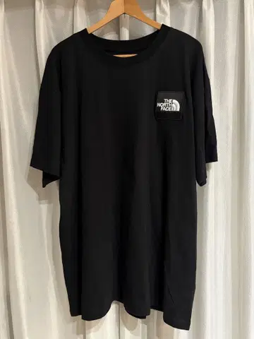 THE NORTH FACE 블랙 티셔츠