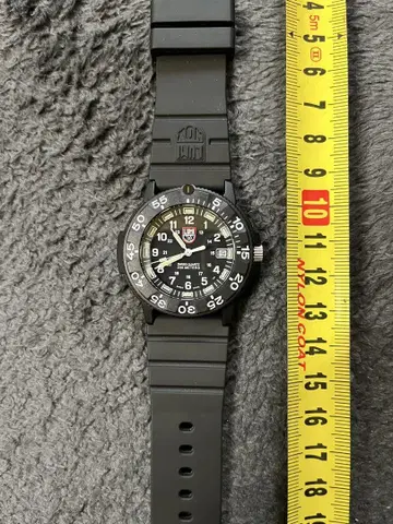 Luminox 고무 벨트 시계 블랙 200m 방수