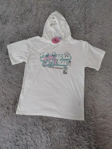 새상품 벚꽃 미쿠 반팔 후드티