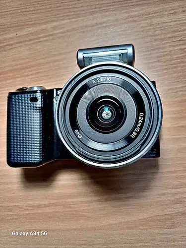 Sony NEX-5 mirrorless camera