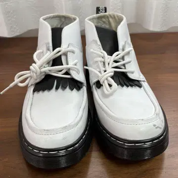 Dr.Martens 닥터마틴 레이스업 부츠 화이트