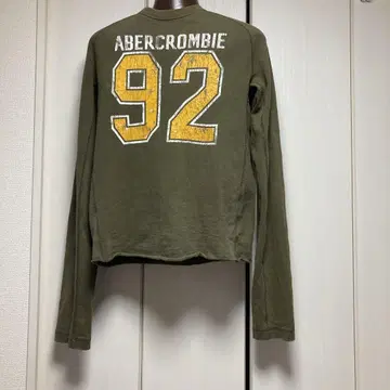 ABERCROMBIE 올리브색 긴팔 티셔츠 92