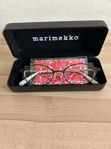 marimekko 안경 프레임 케이스 포함, 렌즈 없음