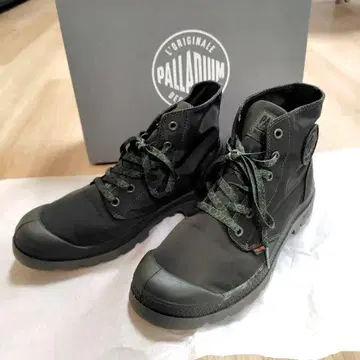 PALLADIUM 카키 하이컷 스니커즈 24.5cm