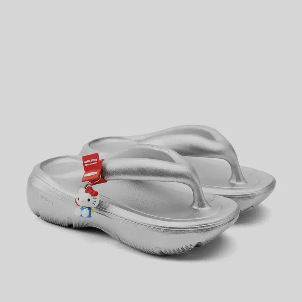 【Taw&Toe x Sanrio】Flip Flop Plumpy Hello Kitty Silver s-l400.jpg