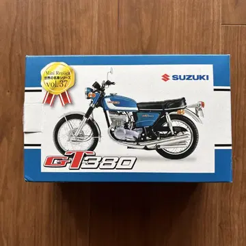 SUZUKI GT380 1/12 스케일 모델