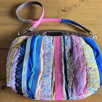 가격 인하 중 tsumori chisato 숄더백 멀티 컬러