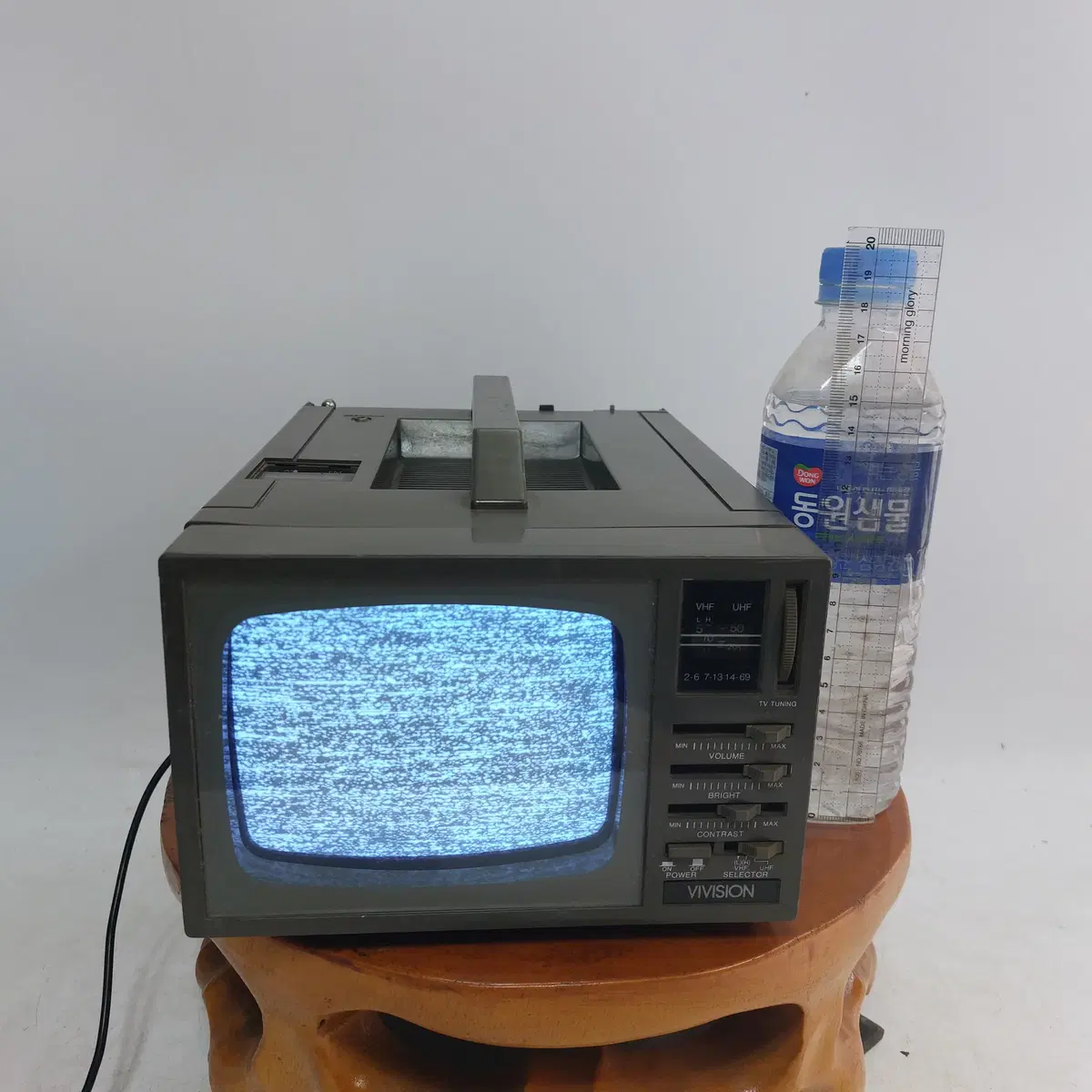 옛날  미니  텔레비젼.  TV- 만물당.  근대사