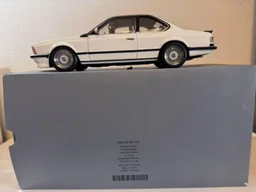 BMW M 635 CSi 1/18 미니카
