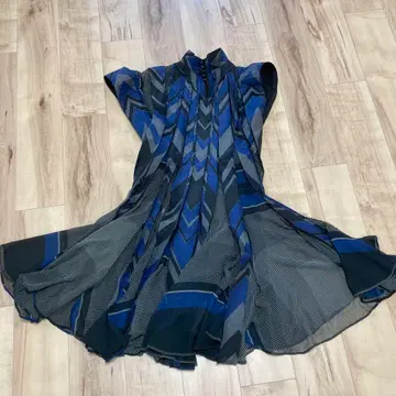 사카이 반팔 원피스