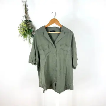 T0727 지나시스 카키 셔츠 반팔 캐주얼 미사용 깨끗 세일