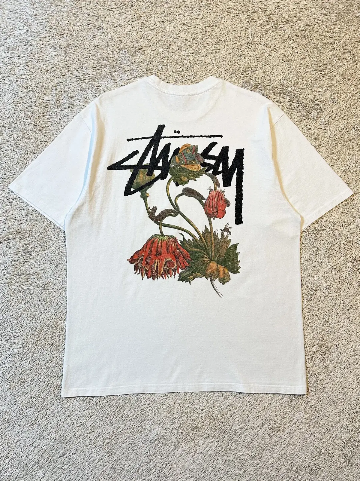 [L] 스투시 STUSSY 위더드 플라워 반팔 티셔츠 화이트