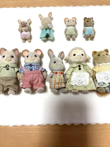 실바니안 패밀리 인형과 잡화 몇 점