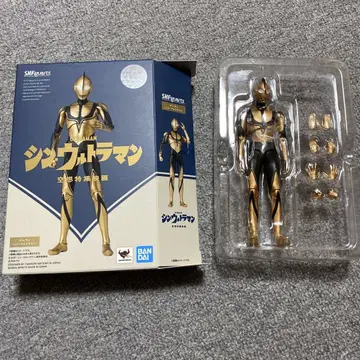 SHFiguarts 울트라맨 골드/블랙