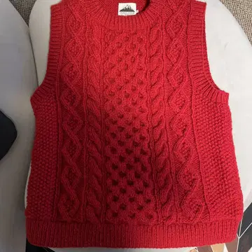 HIMALAYAN CLIMBER'S HAND-KNIT 레드 니트 베스트
