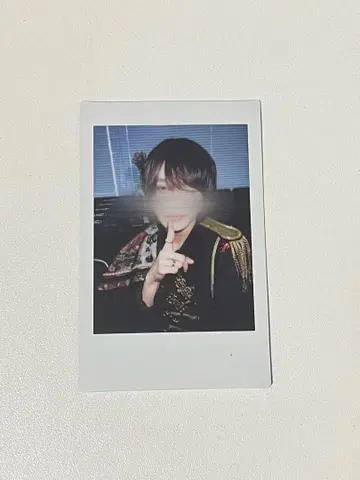라부시쿠 료 폴라로이드