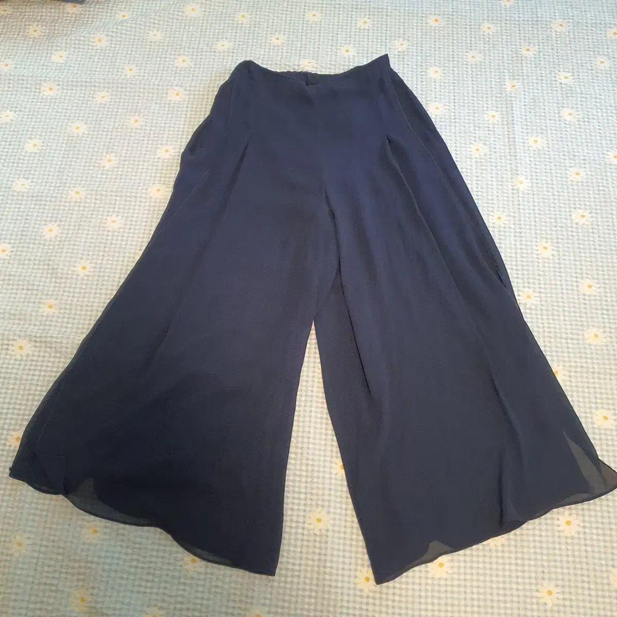 O'2nd Chiffon Slit Detail Cropped Wide Leg Pants
