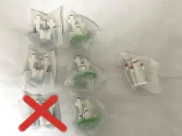 뇨로뇨로 캡슐 토이