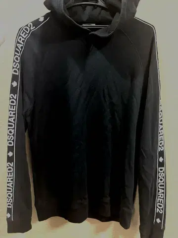 DSQUARED2 블랙 후드 부착 후드티