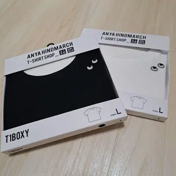 새상품 유니클로 안야 힌드마치 T1BOXY L