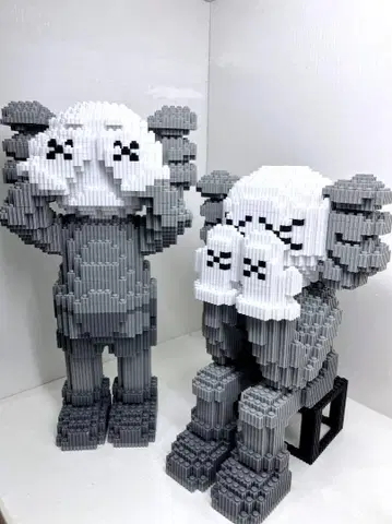 KAWS 조립 2권 세트