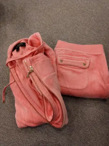 Juicy Couture 핑크 셋업 큐빅 지퍼