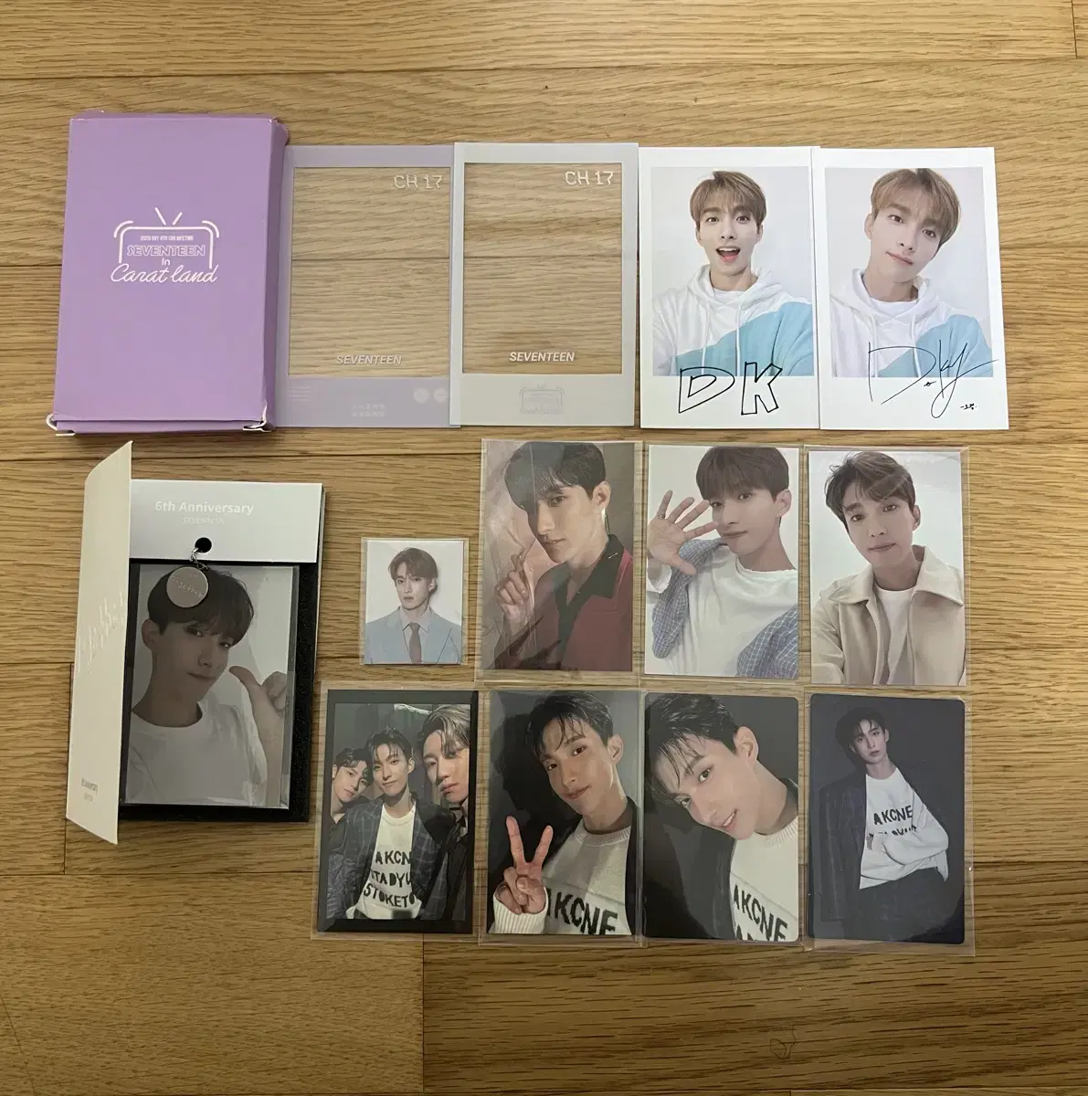 세븐틴 도겸 캐럿랜드 인컴플릿 파워오브러브 홀리데이 트레카 포카 특전