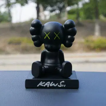 KAWS 블랙 피규어 약 10cm
