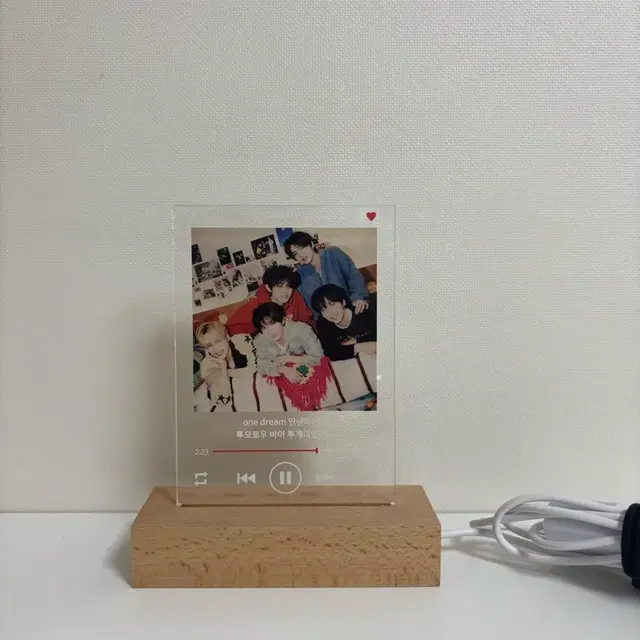 투모로우바이투게더 아크릴 스탠드