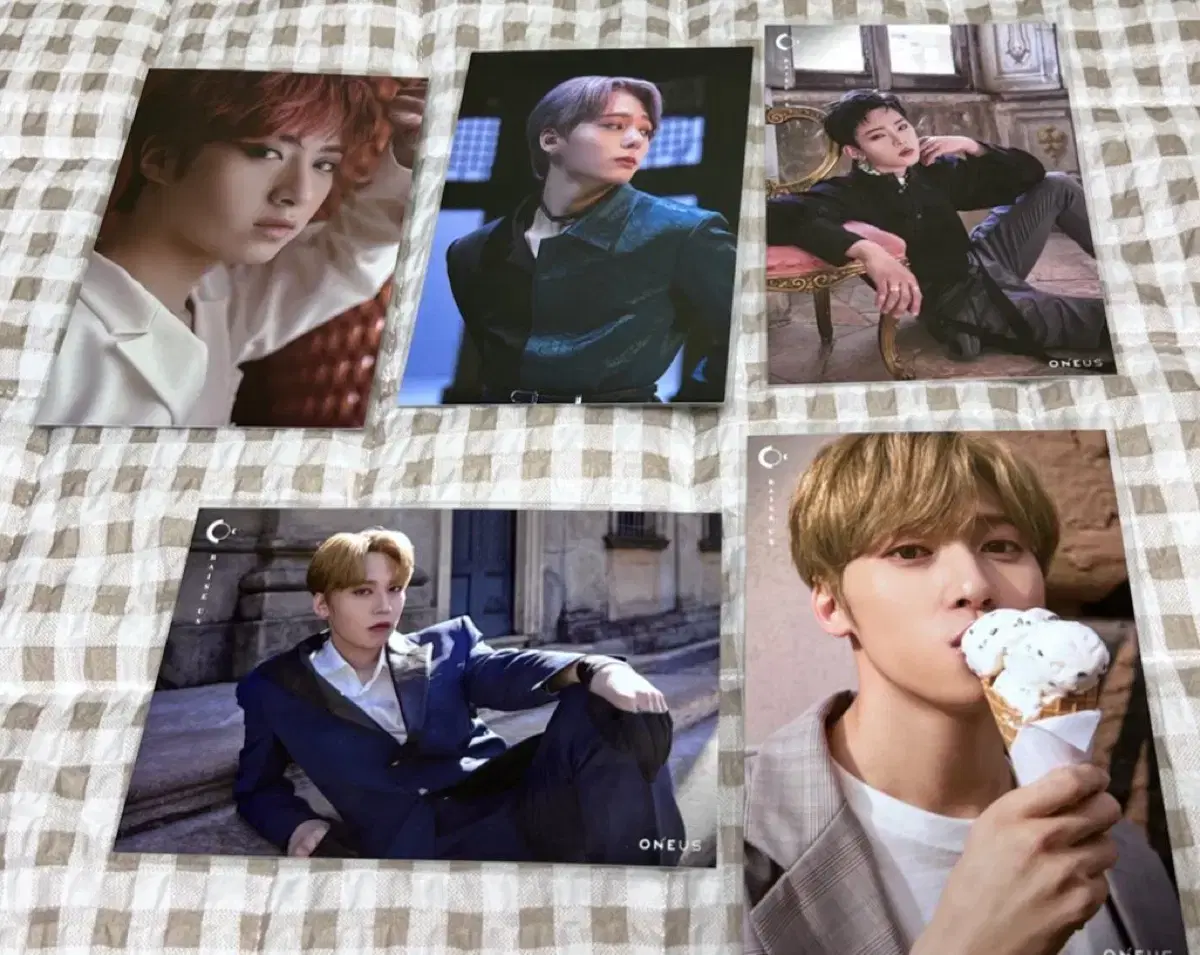 Oneus broadcast postcard