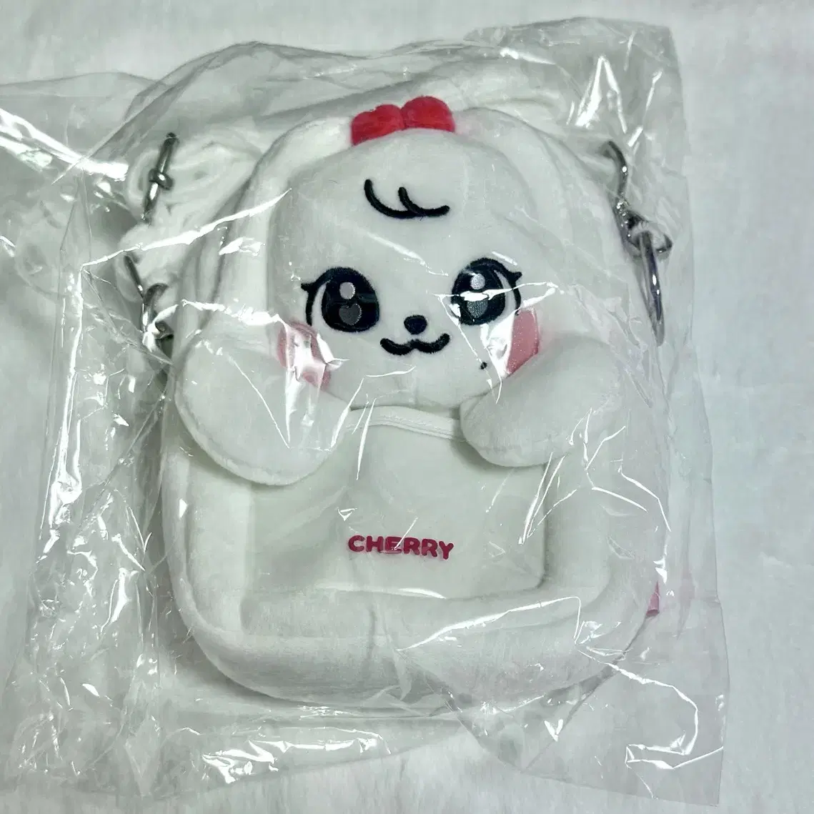 アイドル ive minive Cherry POKET FOLDABLE BAG IVE | 아이브 Ive Minive School Pop-up Busan Limited Edition