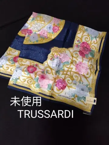 택 포함 미사용품 TRUSSARDI 대형 고급 실크 스카프 카레 장미