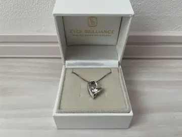 EVER BRILLIANCE 하트형 목걸이