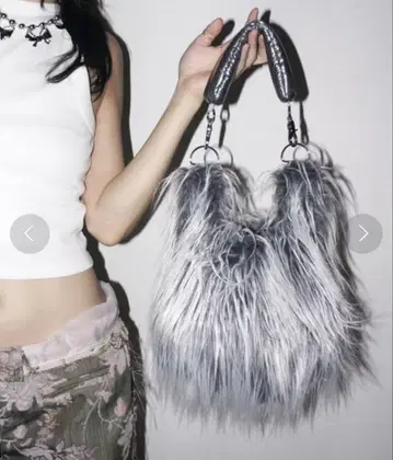 musubore crane fur bag / 크레인 퍼 백