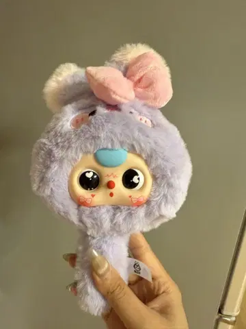 BABY THREE 거울 키링, 가방에도 부착 가능.