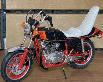아오시마 1/12 족 자동차 프라모델 자리 GSX400E 라메 페인팅