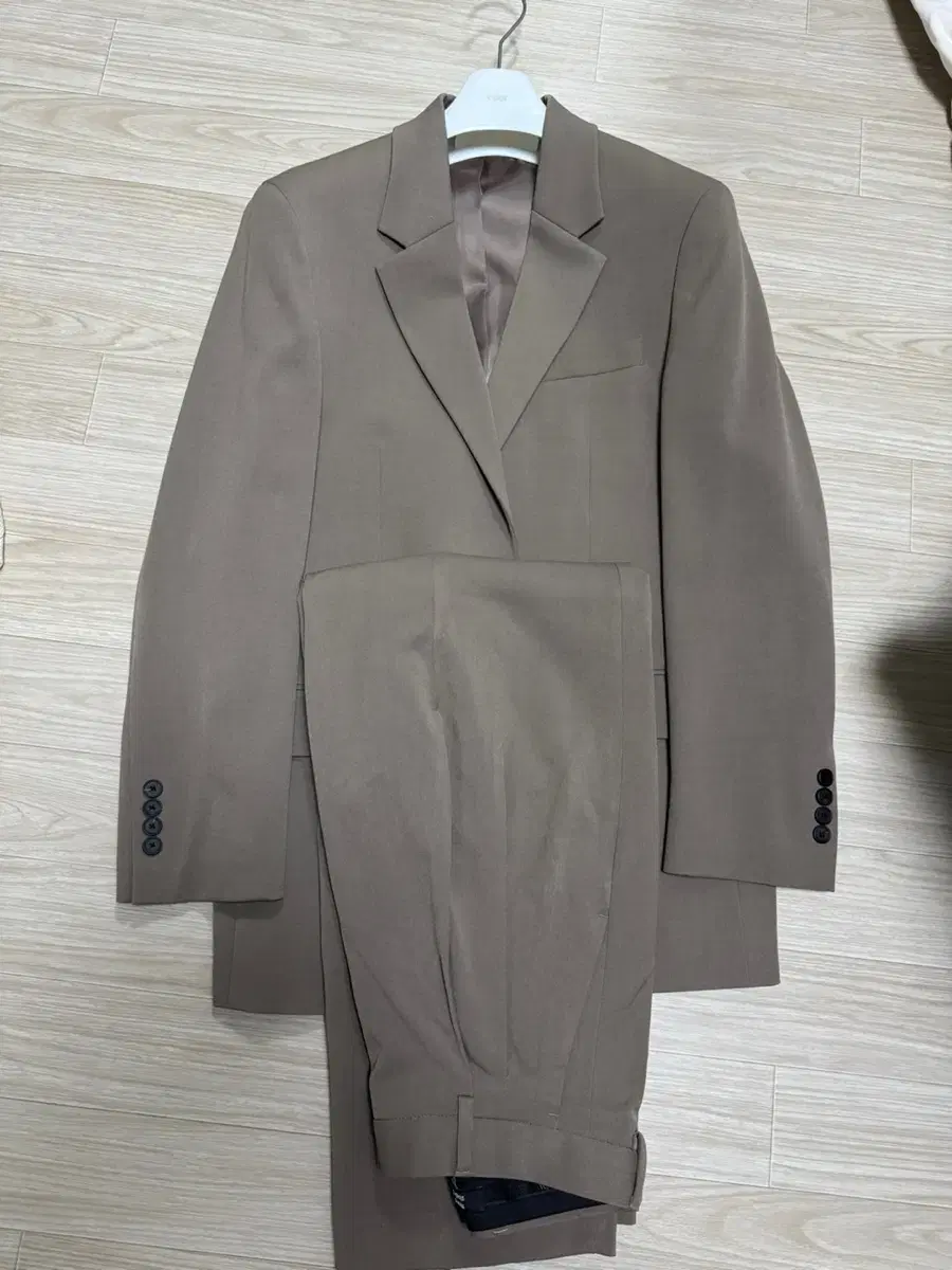 무신사 스탠다드 셋업 (더스티 베이지)