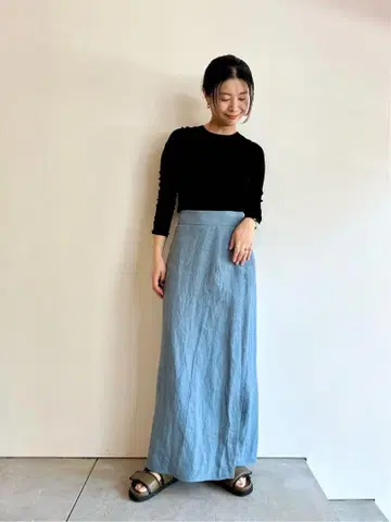 BACCA 린넨 롱 세미 타이트 스커트