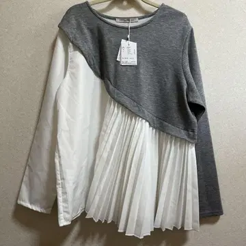 루카 레이디 랙 루카 그레이/화이트 플리츠 상의 택 포함 새상품