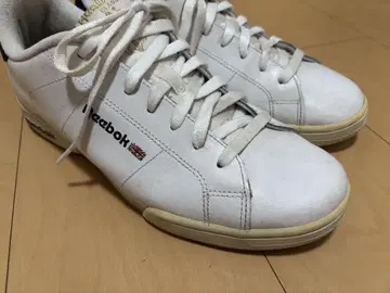 리복 스니커즈