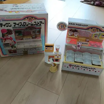 리카짱 안나의 서티원 아이스크림 스토어 레트로
