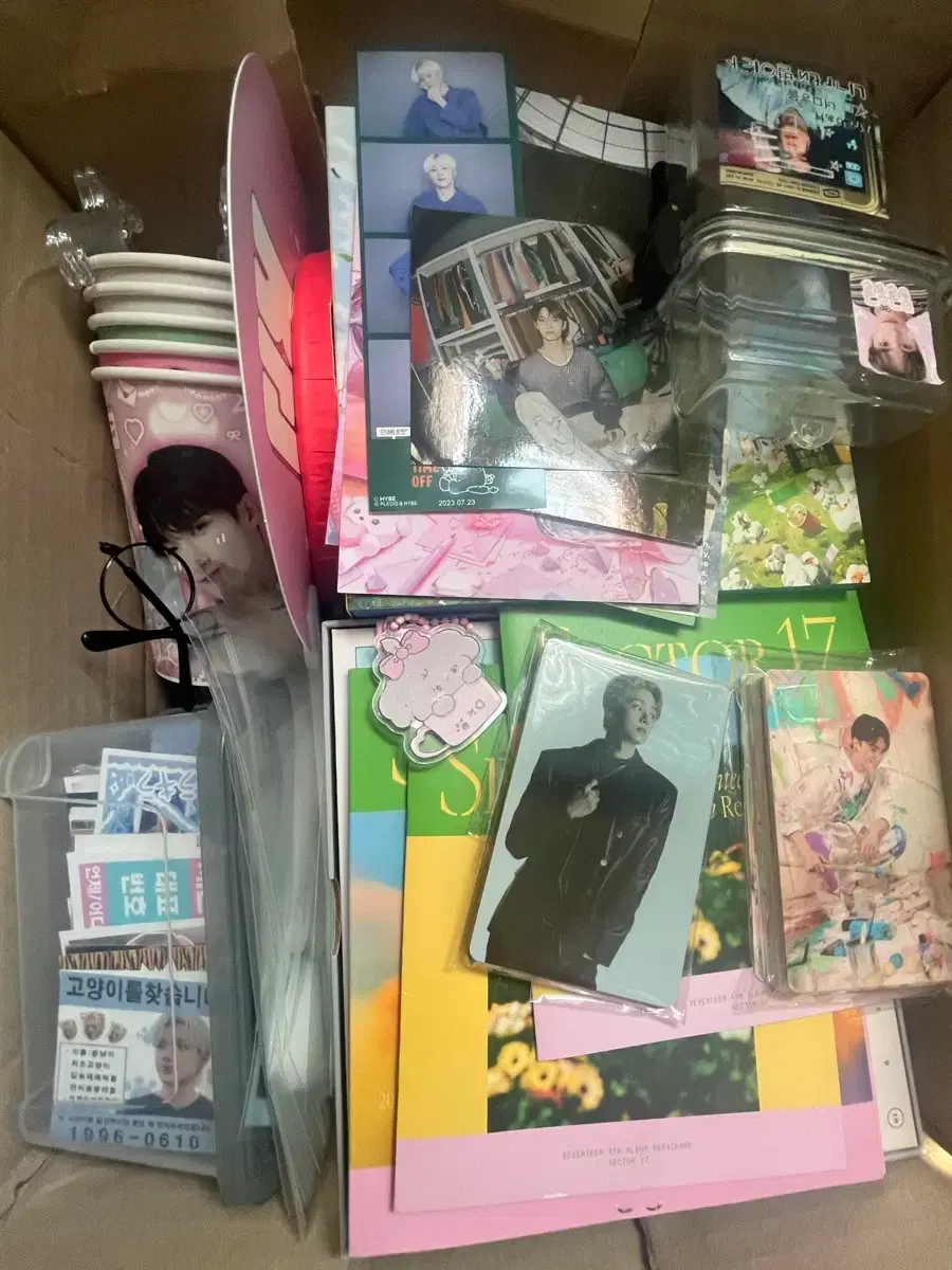 Seventeen unofficial goods bulk sell wts unstanning disposal