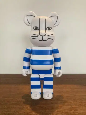 베어브릭 BE@RBRICK 리사 라슨 마이키 400%