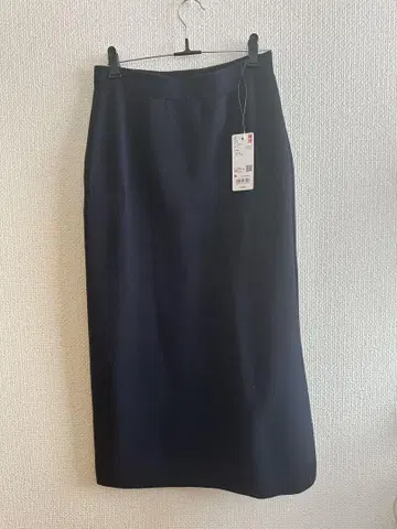 유니클로 스무스 코튼 블렌드 스커트