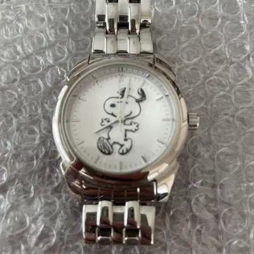 Fossil 스누피 2500개 한정판 손목시계