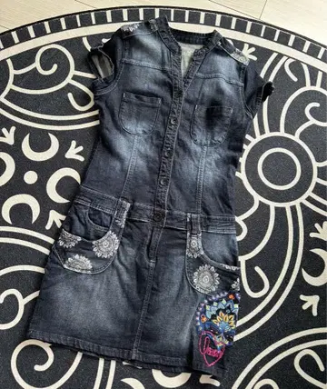 desigual 다크 데님 자수 원피스
