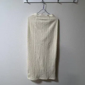 크림색 리브 롱 스커트