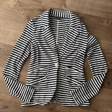 Armani Exchange 스트라이프 테일러드 자켓 S
