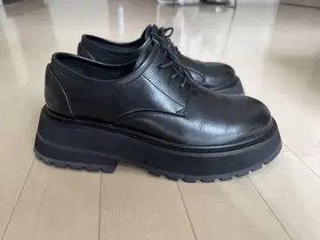 마르셀 통굽 더비 신발
